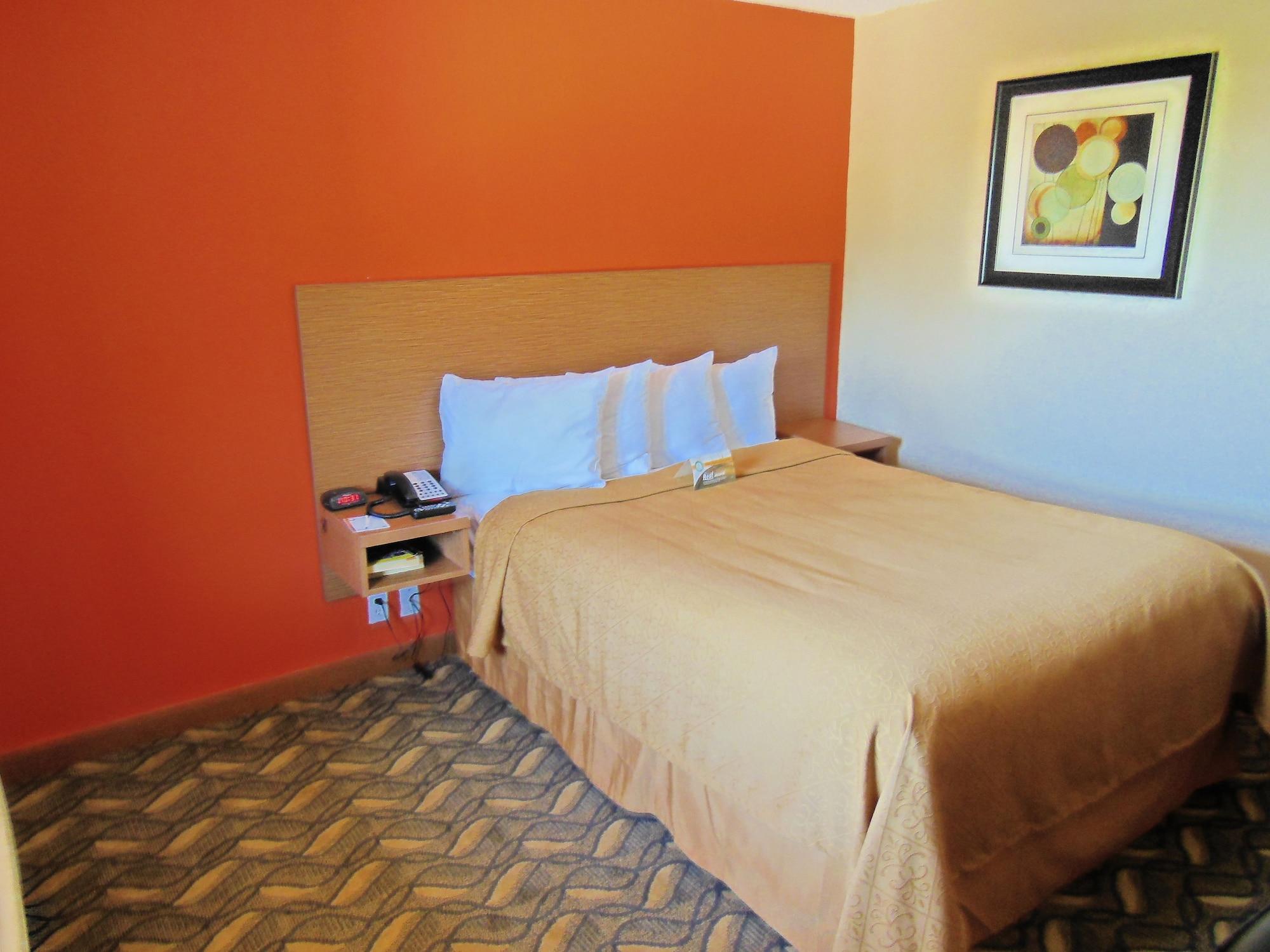 Days Inn & Suites By Wyndham Arlington Near Six Flags ภายนอก รูปภาพ
